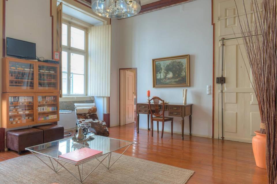 Brand New In Heart Of Lisbon Apartment Exterior foto